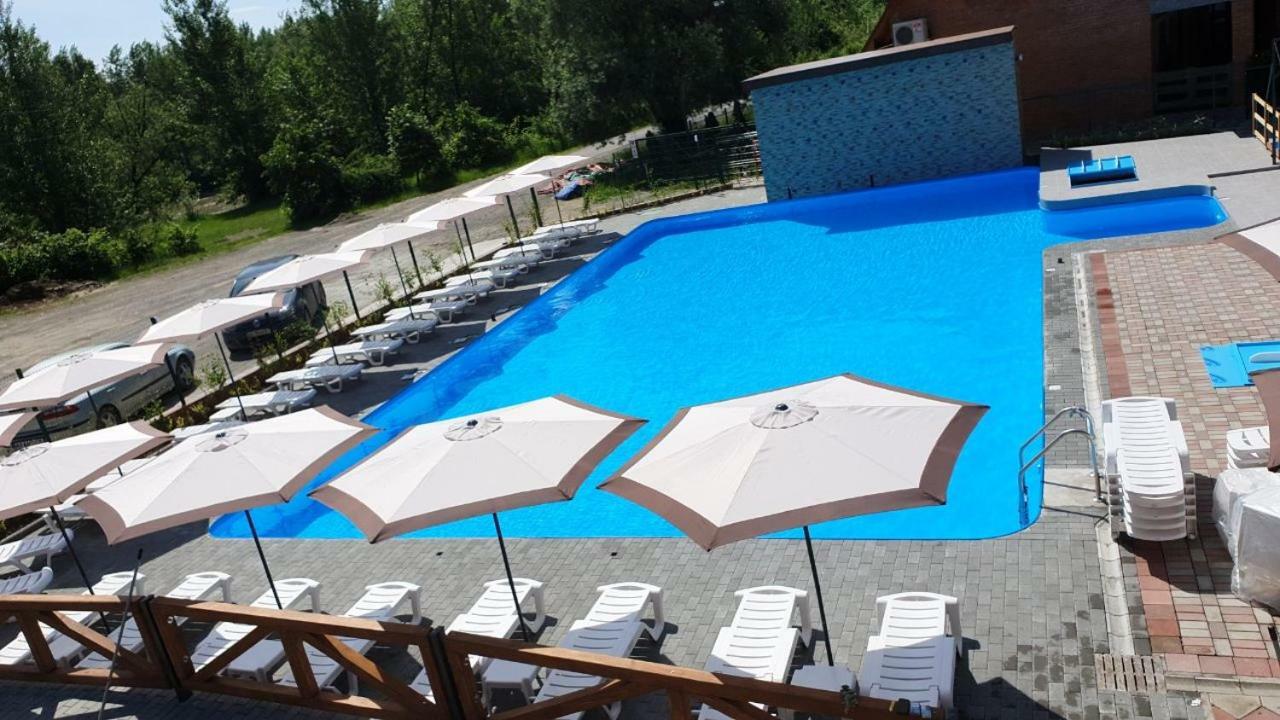 Chorna Skelya Resort & Wellness Vynohradiv Exterior photo